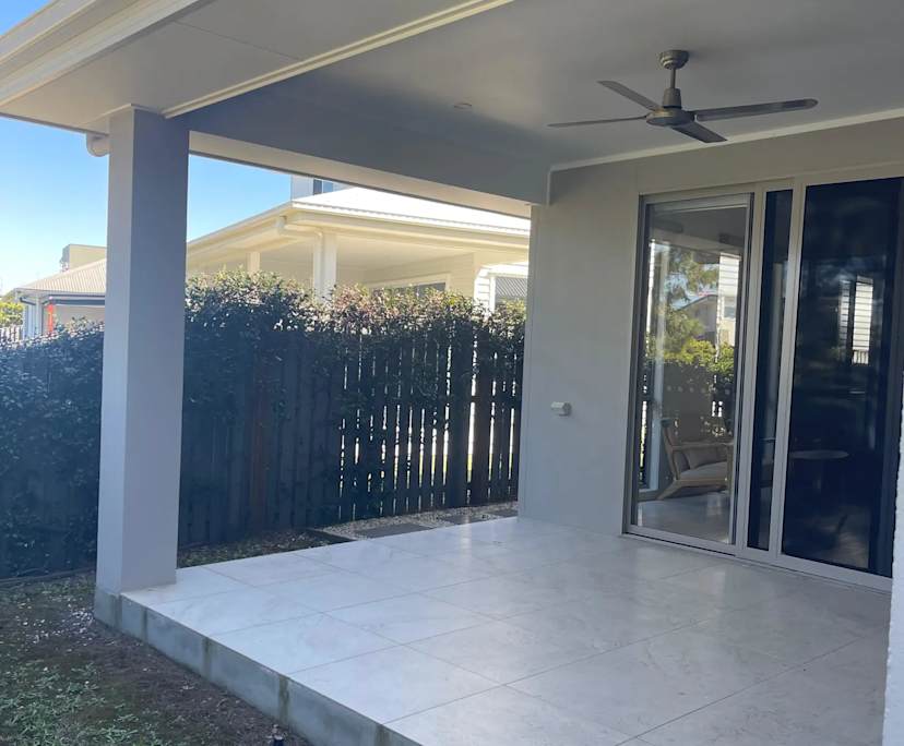 $325, Share-house, 4 bathrooms, Hope Island QLD 4212