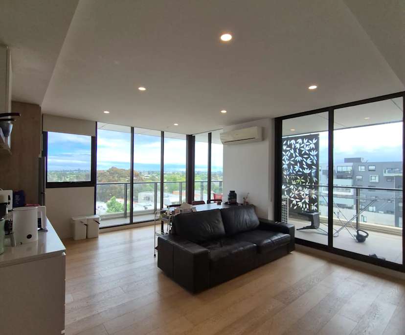 Furnished room with own bathroom