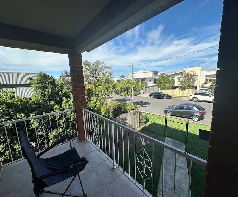 $275, Flatshare, 2 bathrooms, Yeronga QLD 4104