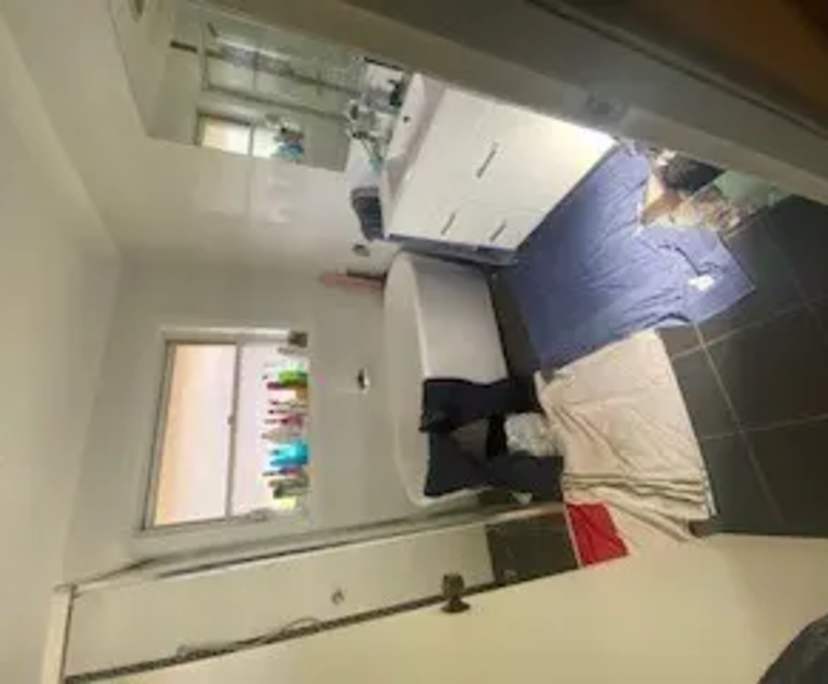 Whole property with 3 rooms for rent
