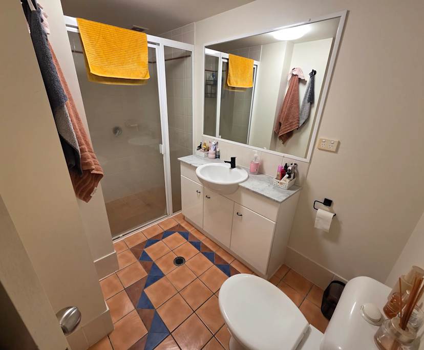 $320, Flatshare, 2 bathrooms, Coorparoo QLD 4151
