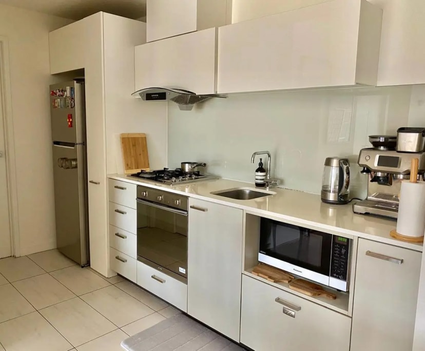 Furnished room in a flatshare