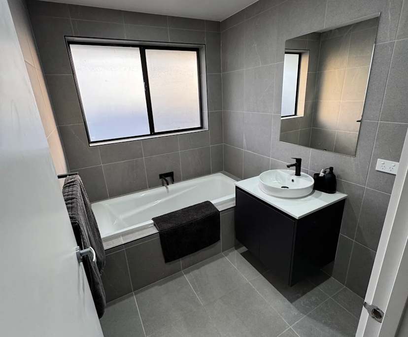 $300, Share-house, 5 bathrooms, Clyde VIC 3978