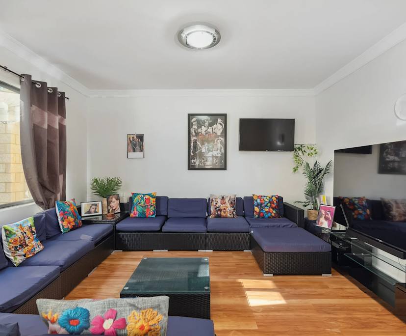 $600-650, Student-accommodation, 3 rooms, Nollamara WA 6051, Nollamara WA 6051