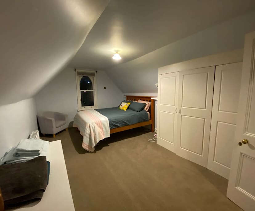 Furnished room with own bathroom