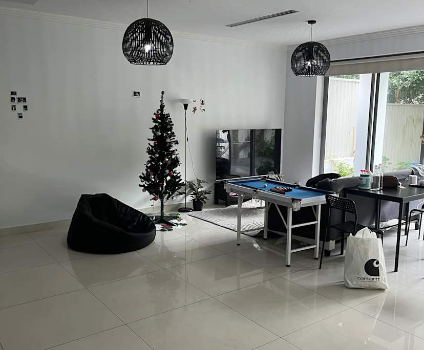 Furnished room in a share house