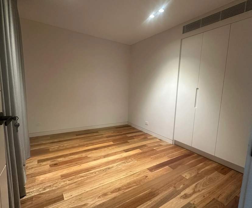 Furnished room with ensuite in a share house