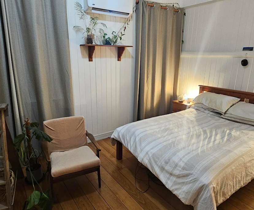 Room in a share house