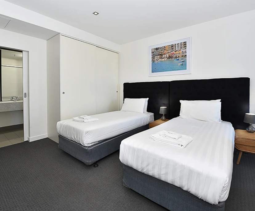 $899, Whole-property, 2 bathrooms, Melbourne VIC 3000