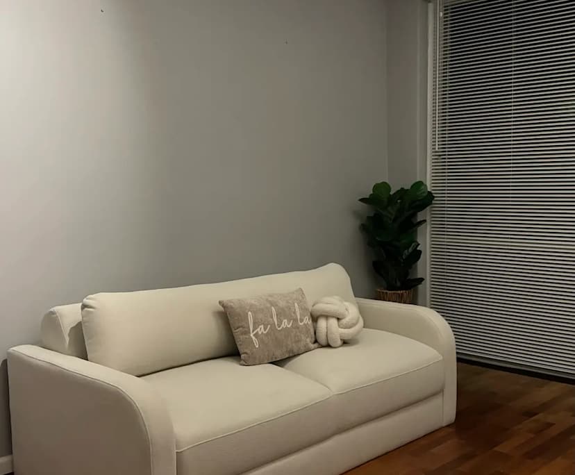 $350, Flatshare, 2 bathrooms, St Kilda VIC 3182