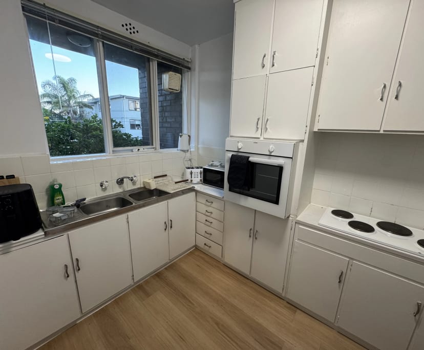 $400, Flatshare, 3 bathrooms, St Kilda VIC 3182