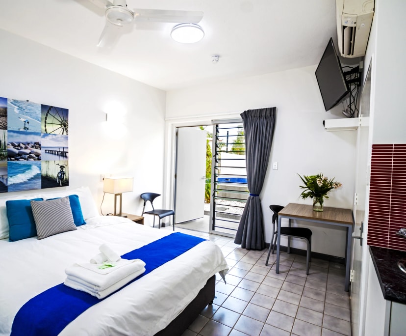 Furnished room studio flat for rent