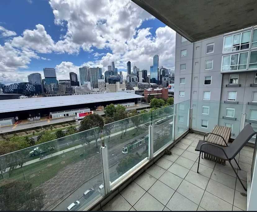 Furnished room in a flatshare