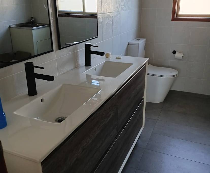 Room in a share house