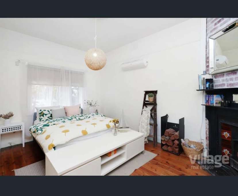 Unfurnished room in a share house