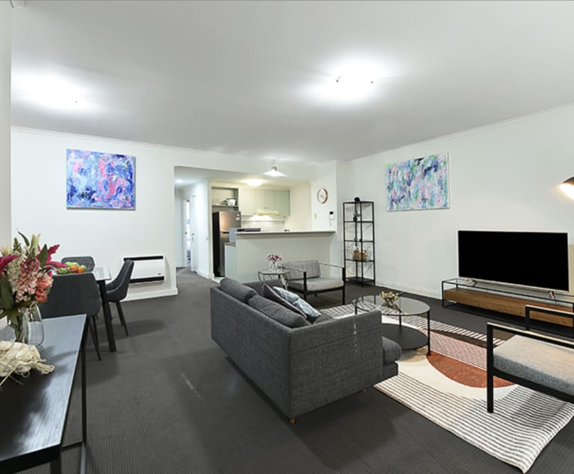 Furnished room in a flatshare