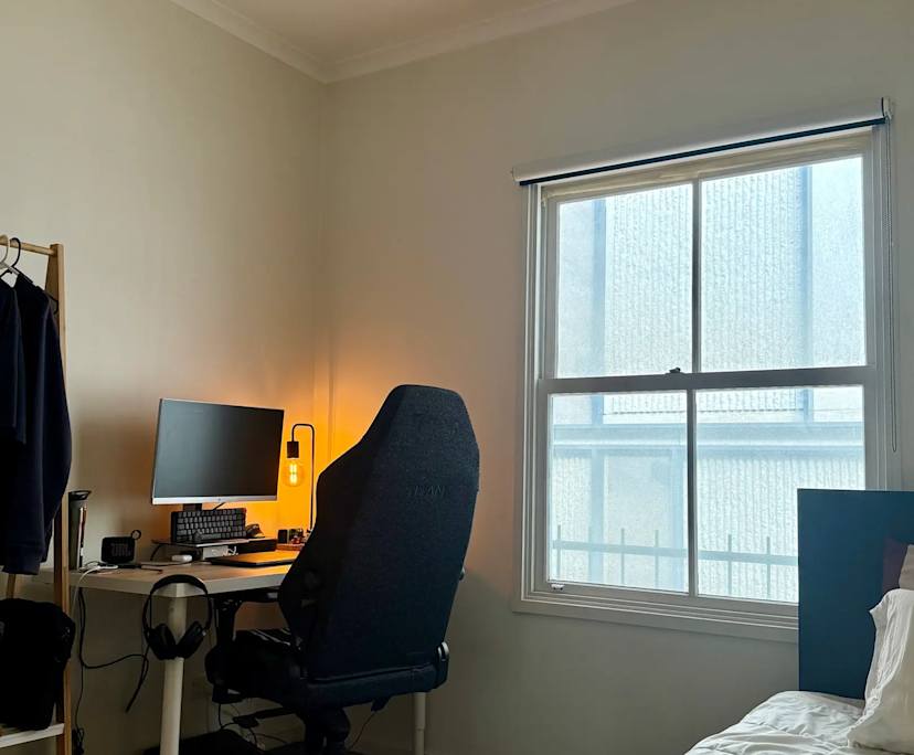 Room in a share house