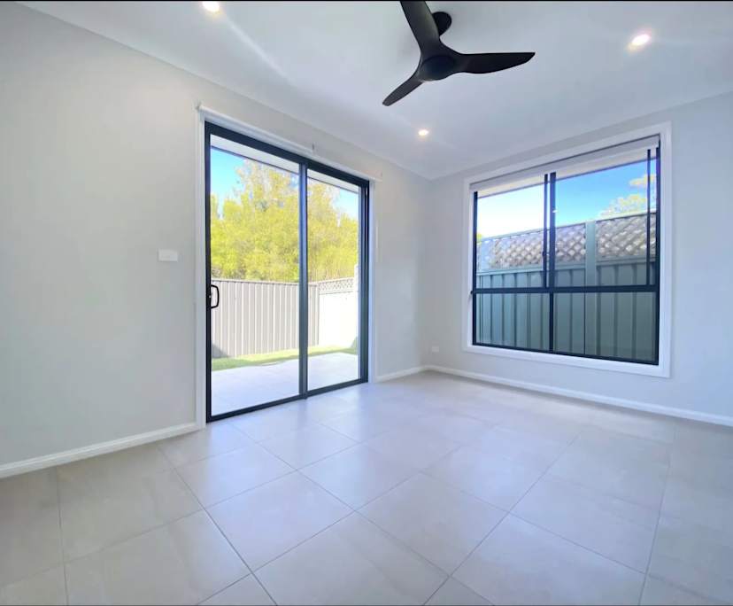 Whole property with 2 rooms for rent