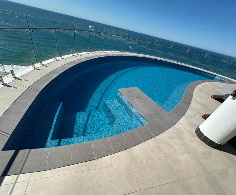 Whole property with 2 rooms for rent