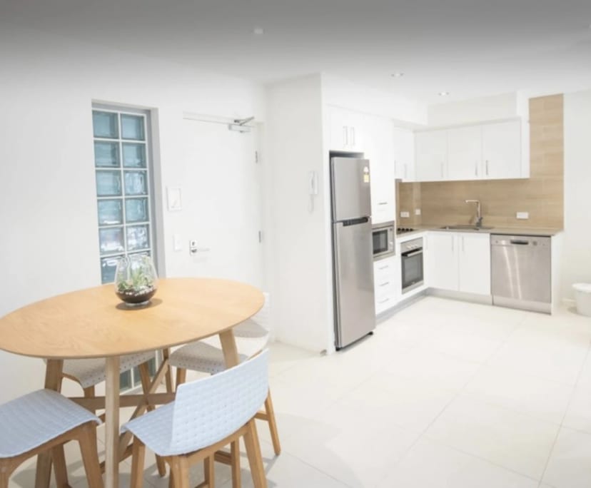 $420, Student-accommodation, 2 bathrooms, Norman Park QLD 4170