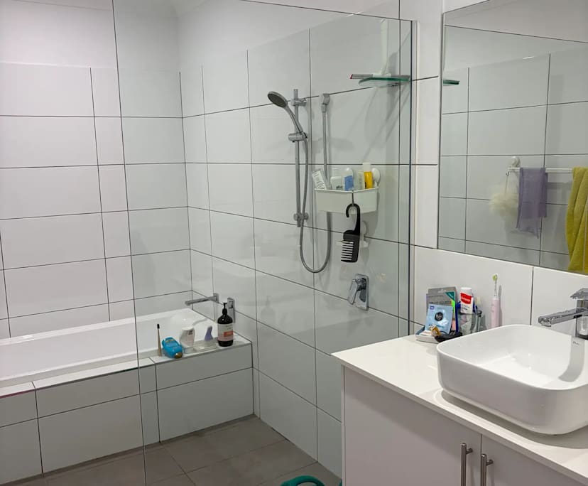 Unfurnished room in a share house