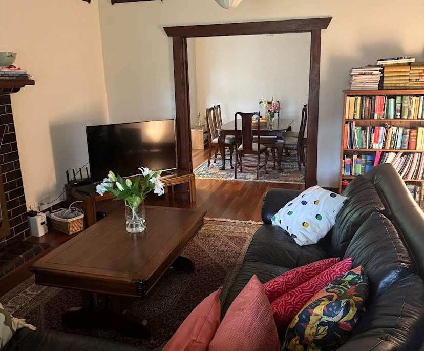 Room in a share house