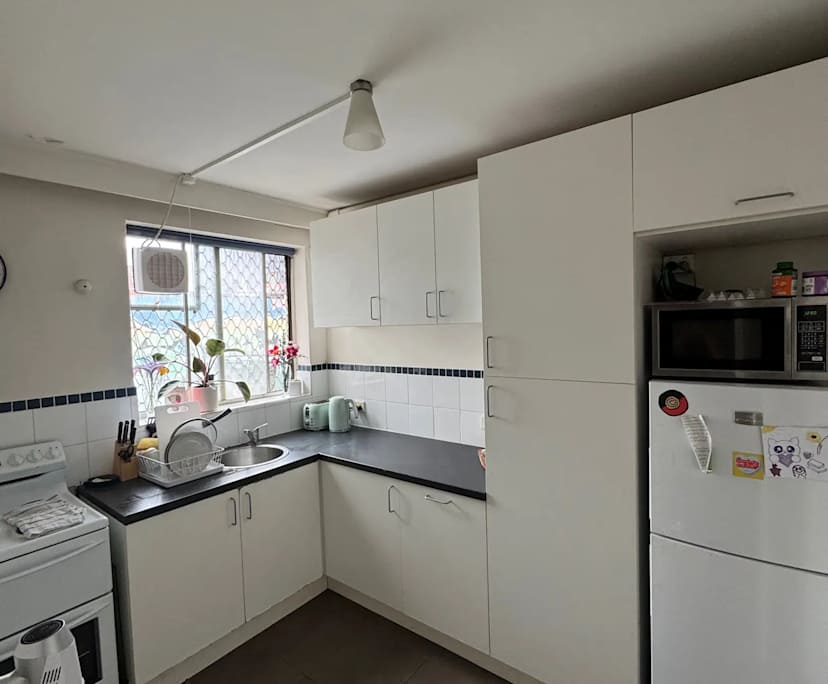 Unfurnished room in a flatshare