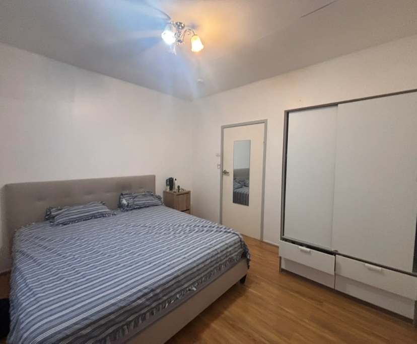Unfurnished room in a share house
