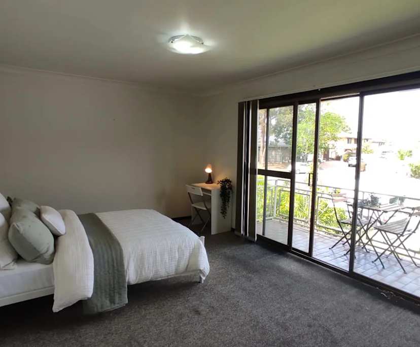 $250, Share-house, 6 bathrooms, Prairiewood NSW 2176