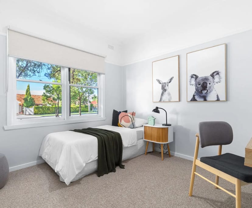 Unfurnished room in a share house