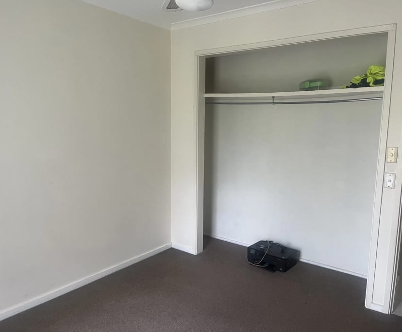Room for Rent in Pakenham, VIC 125, Flexible with...