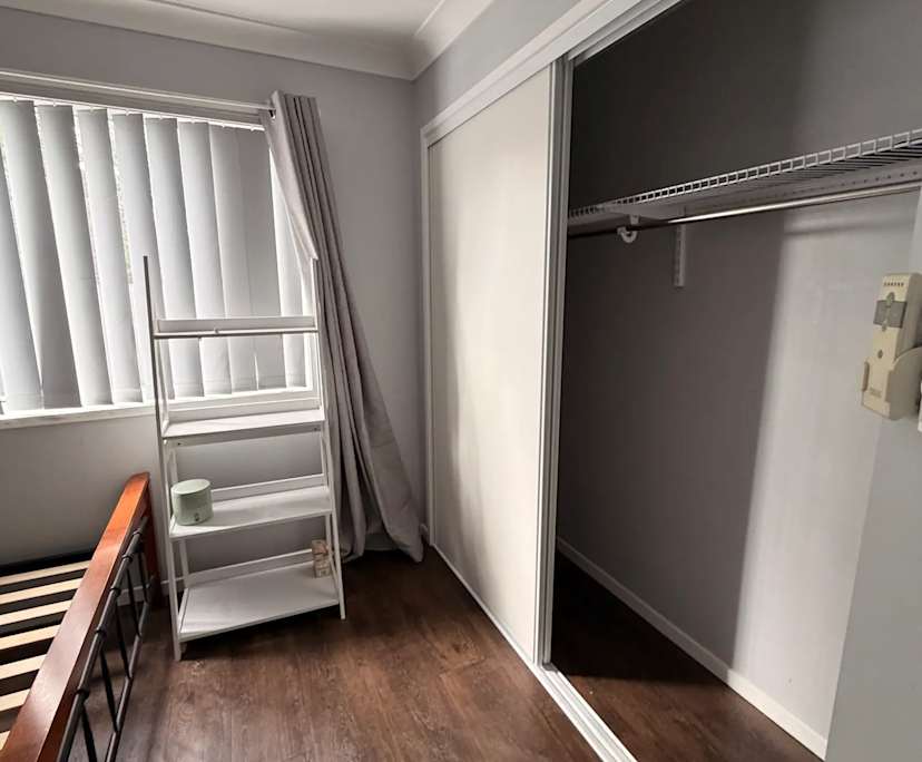 Room in a share house