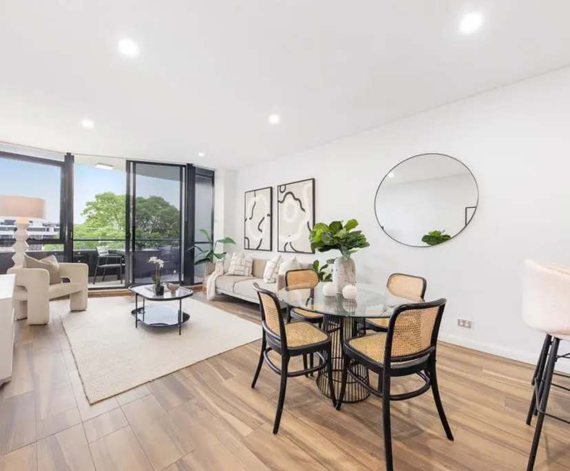 Unfurnished room with own bathroom