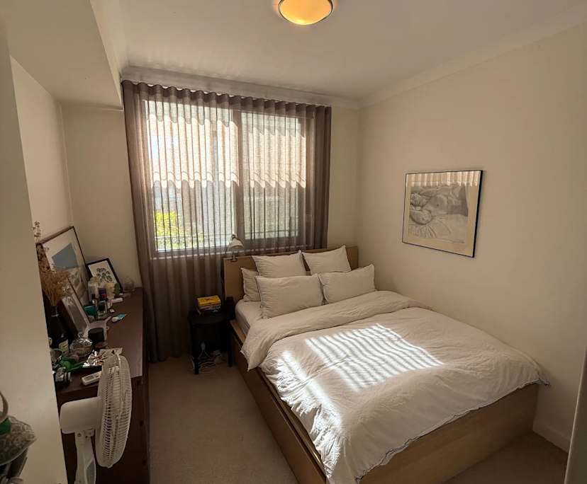 Unfurnished room with own bathroom