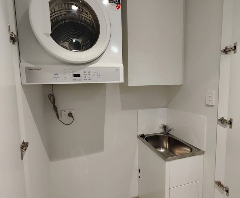 $550, Flatshare, 2 bathrooms, Wolli Creek NSW 2205