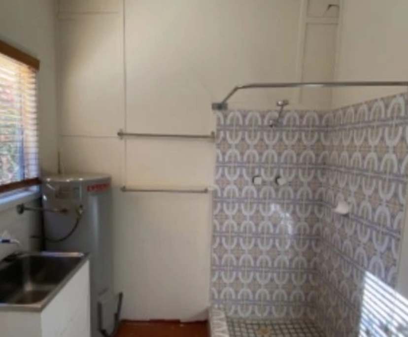 $275, Share-house, 2 bathrooms, Marks Point NSW 2280