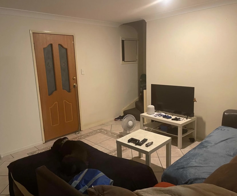 $250, Flatshare, 3 bathrooms, Calamvale QLD 4116