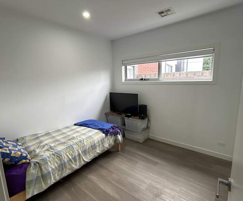 Room in a share house