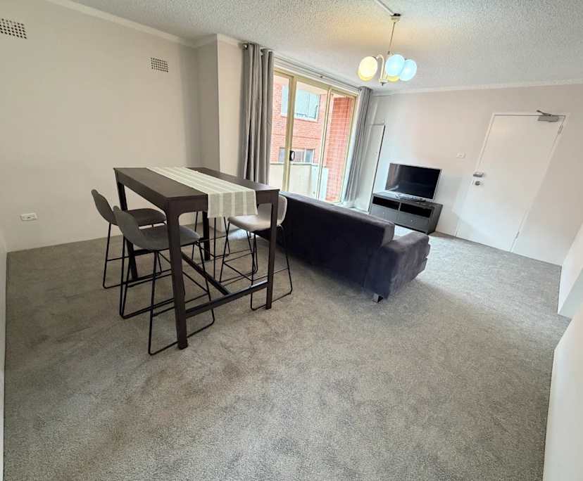 $1,300, Whole-property, 2 bathrooms, Coogee NSW 2034