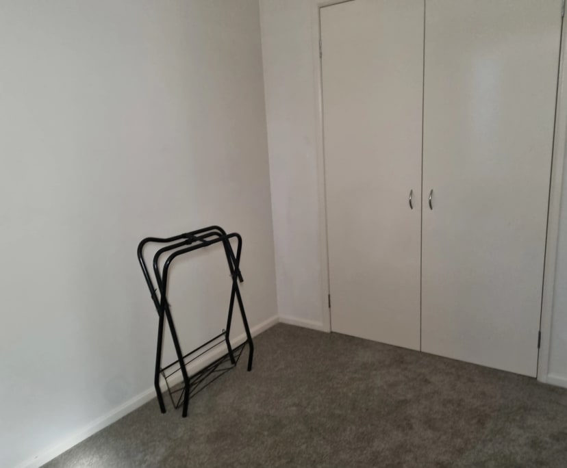 Room for Rent in Pakenham, VIC 220, Unfurnished,