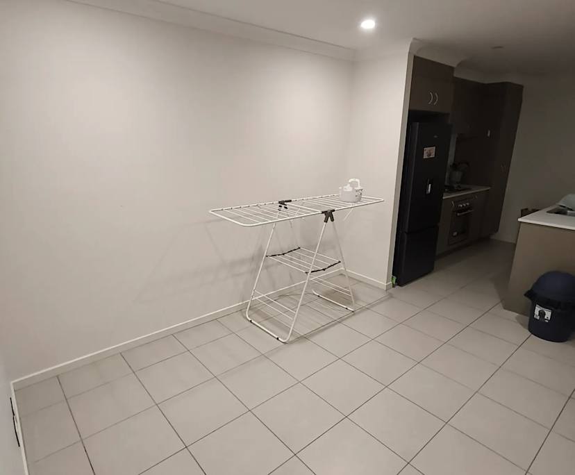 $265, Flatshare, 3 bathrooms, Hillcrest QLD 4118