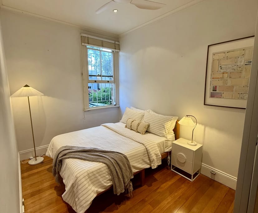 Room in a share house