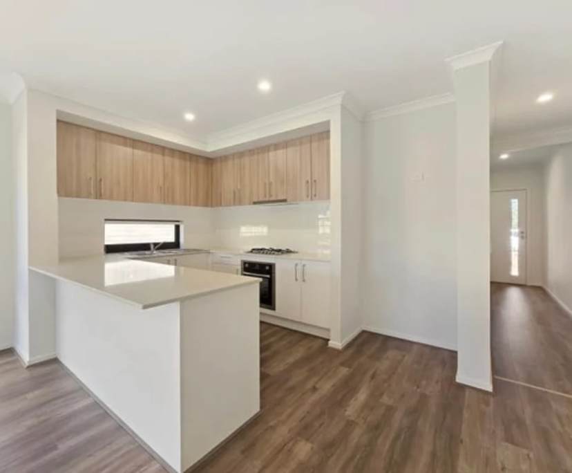 $130, Share-house, 4 bathrooms, Charlemont VIC 3217