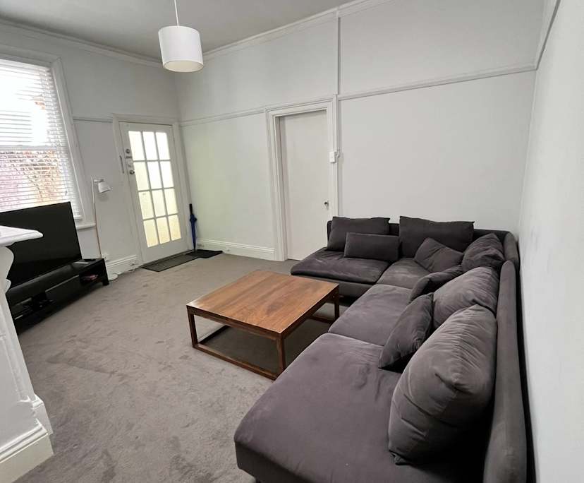 Unfurnished room in a share house