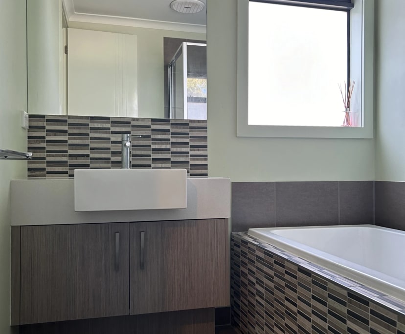 $290, Share-house, 4 bathrooms, Rosanna VIC 3084