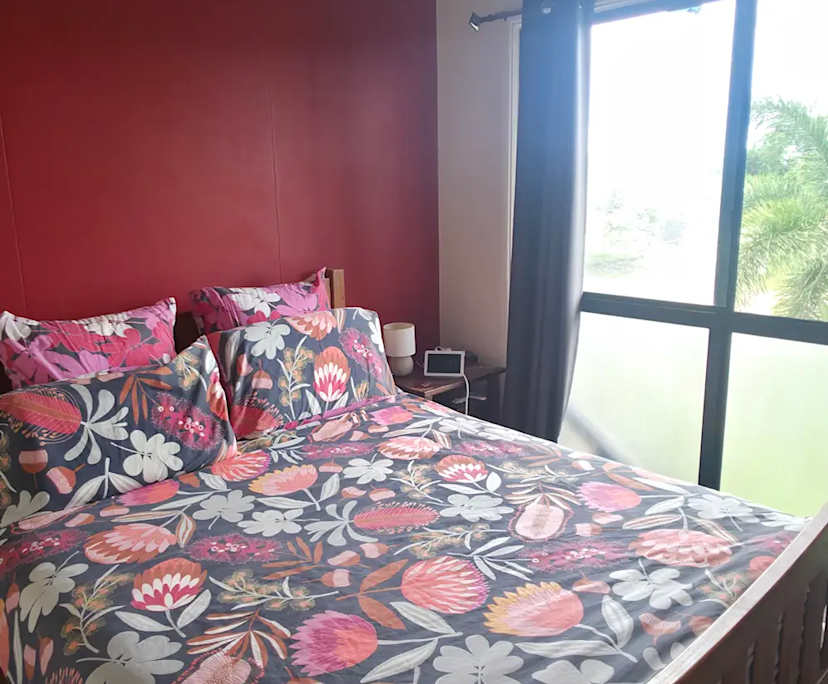 $230, Share-house, 3 bathrooms, Mount Louisa QLD 4814