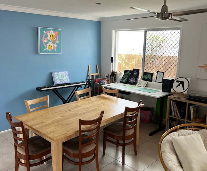 Unfurnished room in a share house