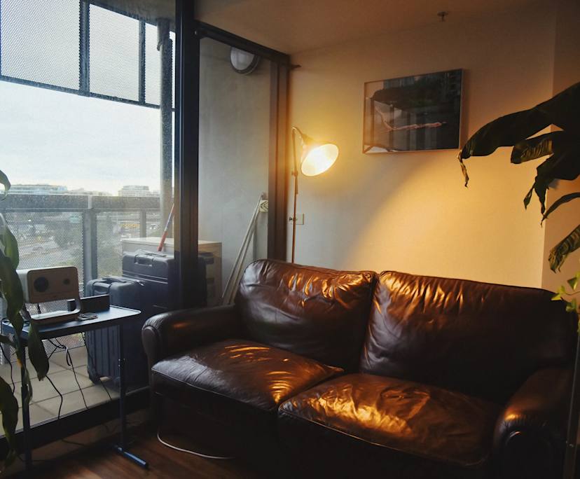 Furnished room in a flatshare