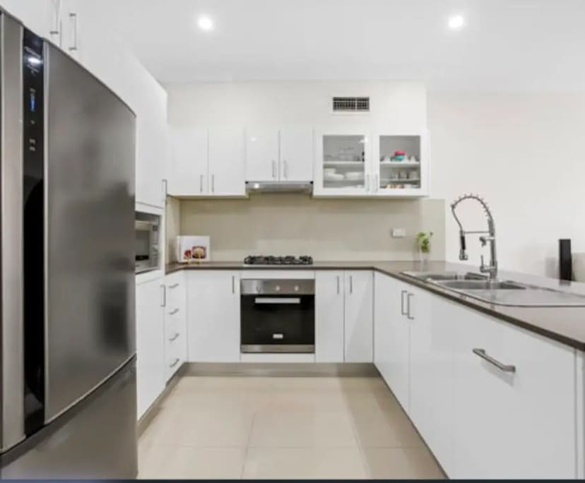 $300, Share-house, 3 bathrooms, Girraween NSW 2145