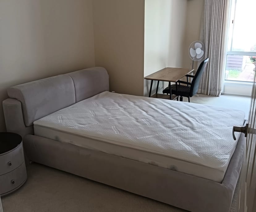 Furnished room in a share house